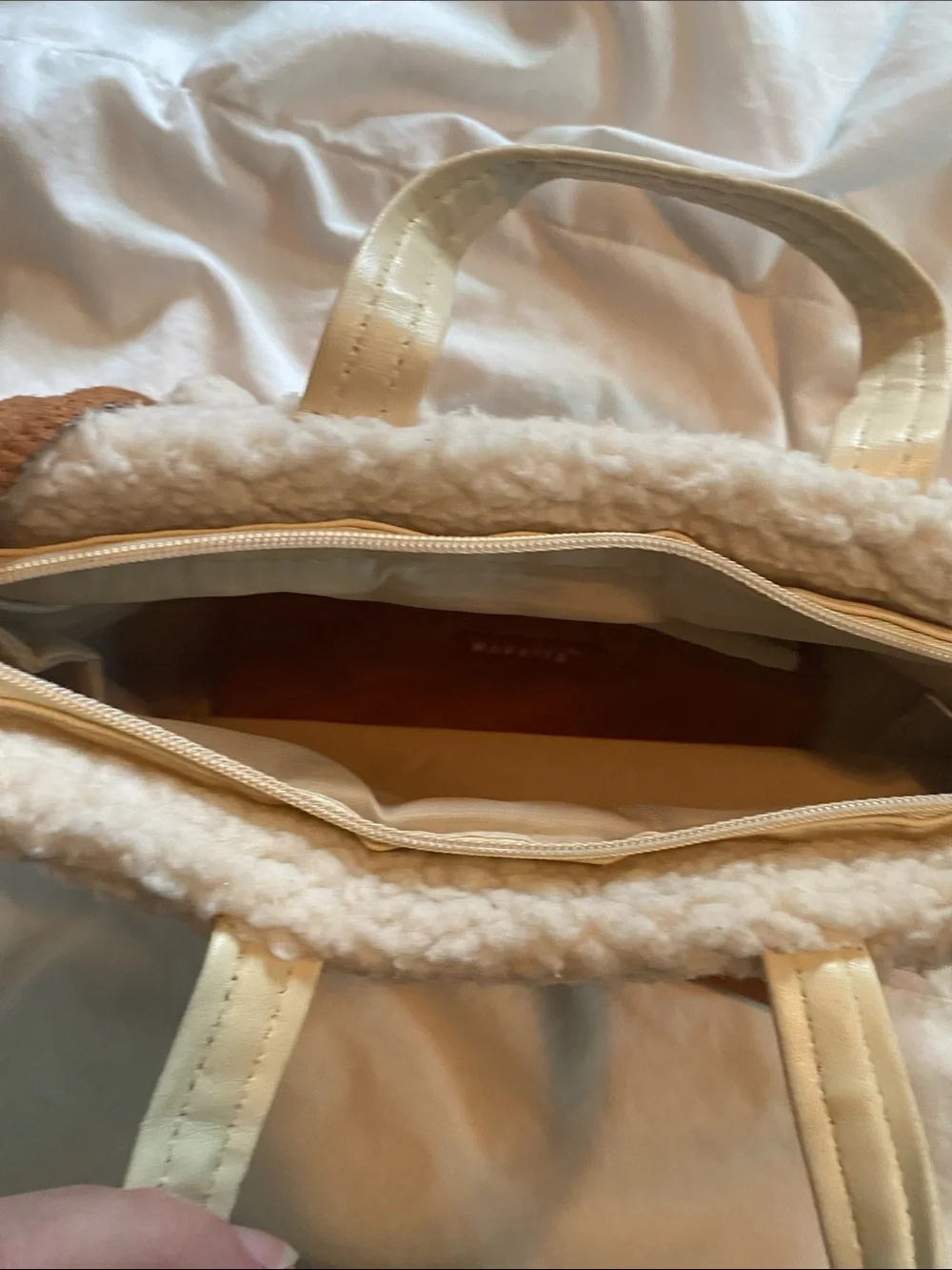 Tan Modella hand bag with change purse
